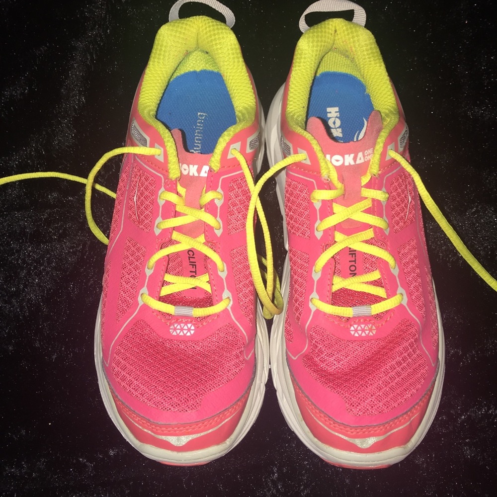 Hoka Clifton running shoes sz 7.5 fit like an 8